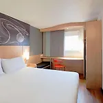 Ibis Hotel 3*