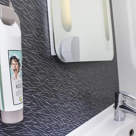 苏瓦松宜必思酒店 酒店