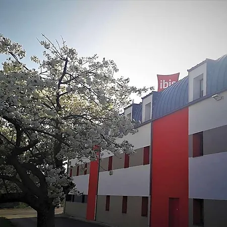Ibis 3*