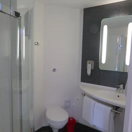 Ibis Hotel 3*