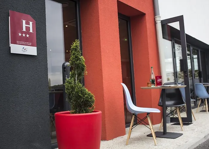 Ibis Hotel 3*